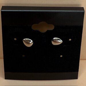 Minimalist Silver Teardrop Stud Earrings | Polished Modern Everyday Jewelry NWT